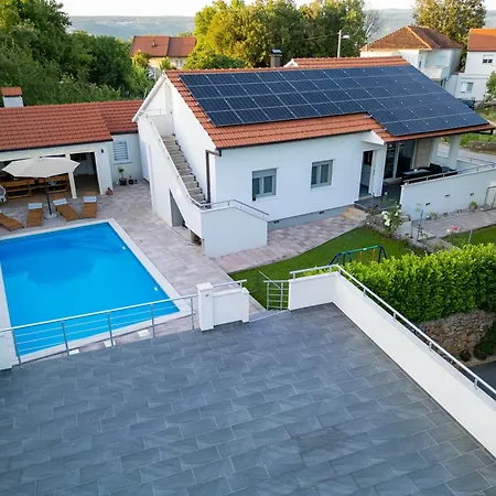 Villa Lucija Zmijavci