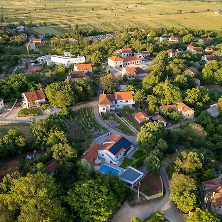Вилла Lucija *
